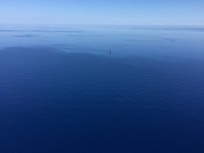 Meer mit Schiff